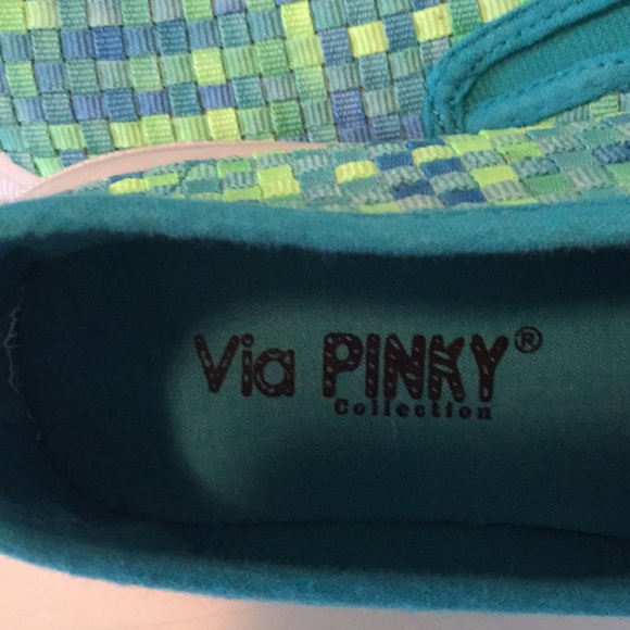 Via pinky - Picture 3 of 4